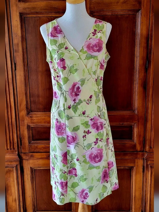 Norton McNaughton Dresses & Skirts - Norton McNaughton Sleeveless Floral Wrap Dress - Size 10
